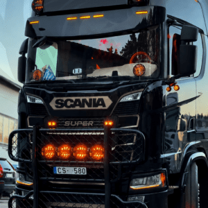 Sun Visor “Radius” 39 cm for Scania NTG with 5 holes for marker lights